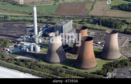 Vista aérea de Rugeley Power Station en Staffordshire, REINO UNIDO Foto de stock