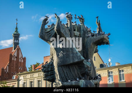 Monumento histórico llamado pomnik walki i meczenstwa ziemi bydgoskiej, Bydgoszcz, Polonia Foto de stock