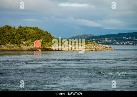 Remolinos de la vorágine de sobre Saltstraumen, Nordland, Noruega, Escandinavia, Europa. Foto de stock