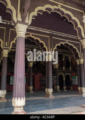 La arquitectura de madera de Tipu sultanes Palacio de Verano, Bangalore