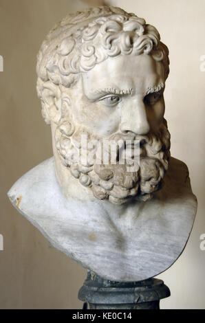 Hércules (heracles). héroe y Dios. copia romana, siglo I de un original griego, siglo Iv a.c. Altemps Palacio (museo nacional romano). Roma, Italia.