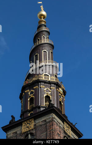 Copenhague - Dinamarca. La Iglesia de nuestro Salvador es una iglesia barroca más famosa por su helix chapitel con una tortuosa escalera externa que puede ser cli Foto de stock