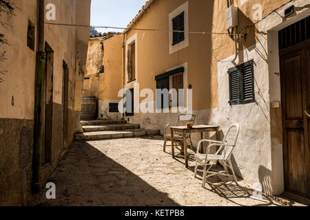 Calle en el pueblo de Banyalbufar, Mallorca (Baleares, España) Foto de stock