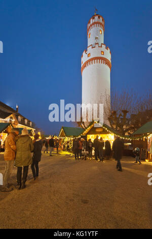 Bad Homburg, Hessen : Weihnachtsmarkt, Schloss, Weißer Turm Foto de stock