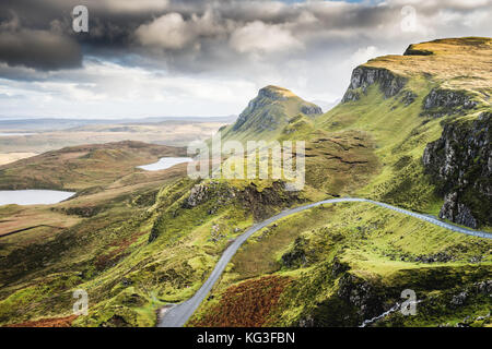 La vista horizontal de quiraing montañas en la isla de Skye, en las tierras altas de Escocia, Scotland, Reino Unido