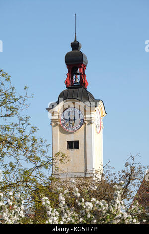 La torre del reloj, la Neues Schloss (palacio), bayerisches armeemuseum (museo), Ingolstadt, Alta Baviera, Baviera, Alemania, Europa