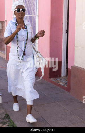 Santeria follower fotografías e imágenes de alta resolución - Alamy