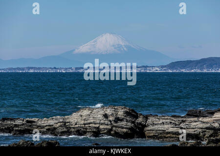 El monte Fuji en la fotografía, desde la península de boso en Chiba Japón. Crédito: yuichiro tashiro
