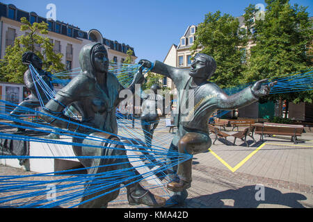 Un grupo de esculturas en el theathre square, de la ciudad de Luxemburgo, Luxemburgo, Europa Foto de stock