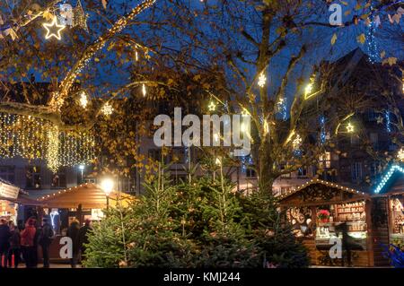 Mercado de Navidad de Estrasburgo-Marché de Noël à Strasbourg Foto de stock