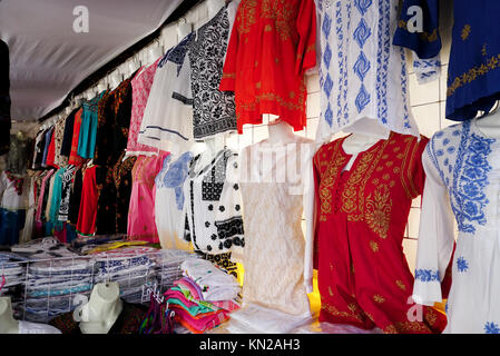 Venta de ropa oaxaca fotografías e imágenes de alta resolución - Alamy