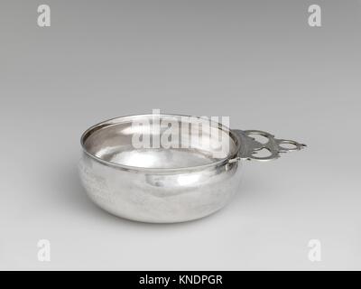 Porringer. Maker: Adrian Bancker (1703-1772); Fecha: 1730-1750; Geografía: realizado en Nueva York, Nueva York, Estados Unidos; Cultura: American; media: