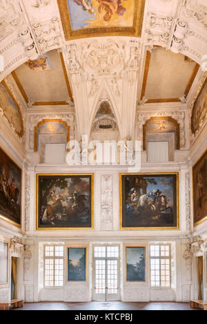 Interior de la Reggia di Venaria Reale (Palacio Real), Venaria Reale, cerca de Turín, Piamonte, Italia Foto de stock