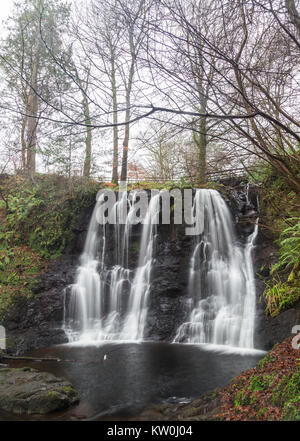 Ess na crub cascada En Glenariff Forest Park