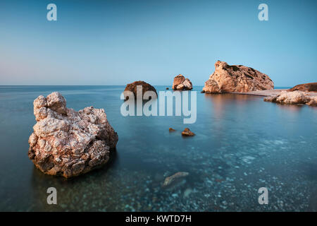 La Roca de Afrodita (Petra Tou Romiou), en Paphos, Chipre Foto de stock