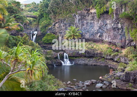 Cascadas y piscinas en Oheo Gulch, las siete piscinas sagradas en Maui, Hawaii. Foto de stock