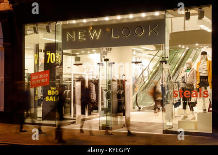 Nuevo look tienda en Eastgate Street, en el centro de la ciudad de Chester UK Foto de stock