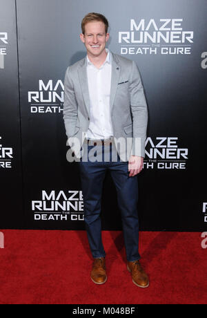 Los Angeles, Estados Unidos. 18 ene, 2018. El actor Chris Sheffield atiende 20th Century Fox Alfombra Roja Fan Proyección de 'Maze Runner: la muerte cura" en AMC Century City 15 - Westfield Centur City Mall, el 18 de enero de 2018 en Los Angeles, California. Crédito: Barry King/Alamy Live News