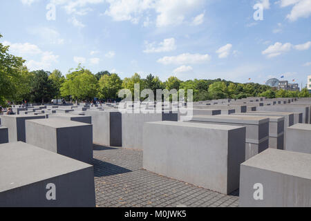 Memorial del Holocausto, el Monumento a los judíos asesinados de Europa, Berlín, Alemania, Europa I Denkmal für die ermordeten Juden Europas oder Holocaust-Mahnm Foto de stock