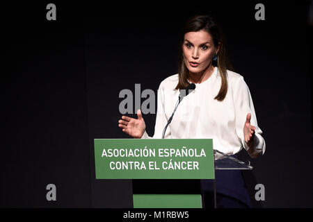 https://l450v.alamy.com/450ves/m1rbw5/madrid-espana-1-feb-2018-reina-de-espana-letizia-ortiz-y-dolors-montserrat-durante-el-7-foro-contra-el-cancer-por-un-enfoque-integral-organizado-por-la-asociacion-espanola-contra-el-cancer-aecc-el-01-de-febrero-de-2018-en-madrid-credito-gtres-informacion-mas-comuniacion-on-line-s-l-alamy-live-news-m1rbw5.jpg