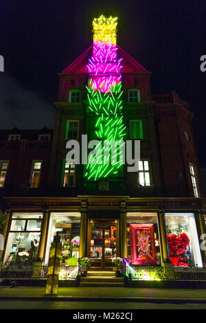 Rama 3 Instalación de luces multicolores por Simon Corder en Mayfair en Lumiere Festival London, Reino Unido Foto de stock