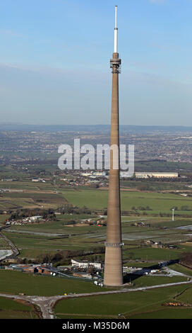 Vista aérea del páramo Emley TV antena de mástil, West Yorkshire, Reino Unido Foto de stock