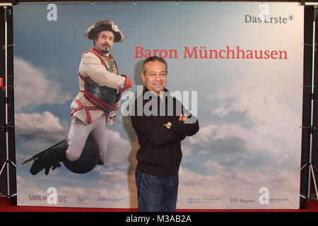 Tayfun Bademsoy, 'Muenchhausen Fototermin', Hamburgo, 29.10.2012