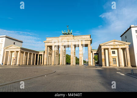La famosa Puerta de Brandenburgo en Berlín, Alemania
