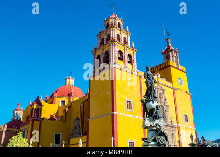 Basílica de Nuestra Señora de Guanajuato, plaza de la paz, guanajuato méxico Foto de stock
