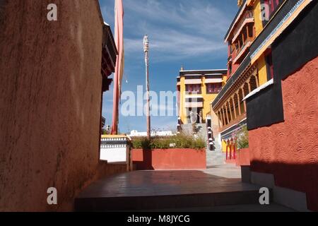 Monasterio de Thiksey (Gompa) en Ladakh, en el norte de la India Foto de stock