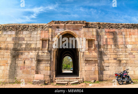 Mandvi Custom House en Champaner-Pavagadh Parque Arqueológico. Un sitio de patrimonio mundial de la UNESCO en Gujarat, India