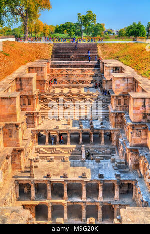 Rani ki Vav, un intrincado stepwell construidos en Patan. Un sitio de patrimonio mundial de la UNESCO en Gujarat, India Foto de stock