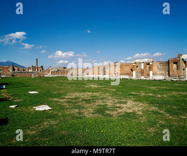 Pompeya. La antigua ciudad romana. El Foro. Económico, político y religioso de la ciudad. Pompeya, Campania, Italia.