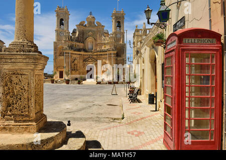 Iglesia de la Visitación Gharb Gozo Malta Foto de stock