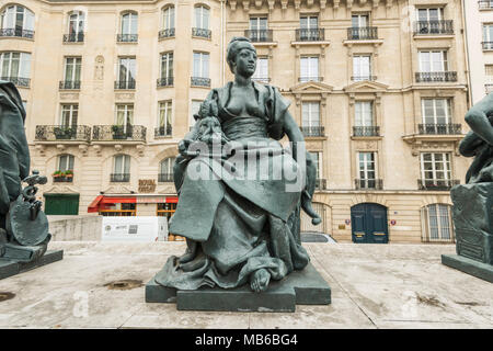 Esculturas de bronce llamada "los seis continentes' en el Musée d'Orsay en París, Francia. Este es Asia por Alexandre Falguière