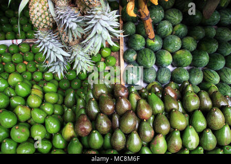 Puesto de frutas en Kandy, Sri Lanka Foto de stock