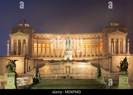 Vittoriano, monumento a Vittorio Emanuele, el Monumento a Vittorio Emanuele II, Night Shot, Piazza Venezia, Roma, Lazio, Italia