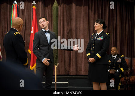 Brig Gen Irene Zoppi El Ej Rcito De Los Estados Unidos Reserva General Comandante Adjunto