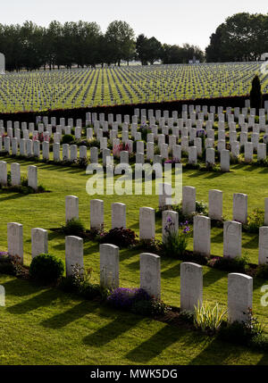 La Targette cementerios de guerra británicos y franceses, Neuville St Vaast Foto de stock