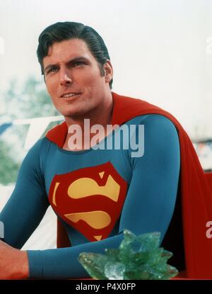 El título original de la película: SUPERMAN III. Título en inglés: SUPERMAN III. El director de cine: Richard Lester. Año: 1983. Estrellas: Christopher Reeve. Crédito: Warner Brothers / Álbum