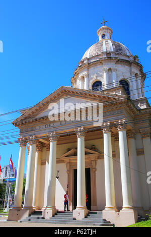 Panteón Nacional de los héroes en Asunción, Paraguay. Es el mausoleo del  país, donde descansan los restos de los grandes héroes del paraguayo hola  Fotografía de stock - Alamy