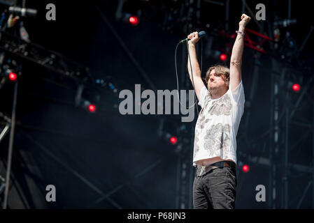 Glasgow, Reino Unido. 29 de junio de 2018. Abrazo realizar en etapa Festival TRNSMT theMain en 2018, Glasgow Green, Glasgowl 29/06/2018 Crédito: Gary Mather/Alamy Live News