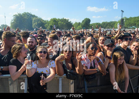 Espectadores en el primer día del Wireless Festival, en Finsbury Park, al norte de Londres. Asociación de la prensa de la foto. Imagen Fecha: Viernes 6 de julio de 2018