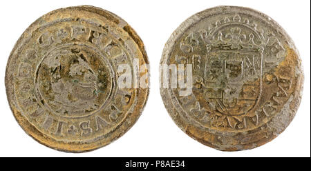Antigua moneda de cobre española del Rey Felipe IV. 1663. Acuñado en Segovia. !6 Maravedis. Foto de stock
