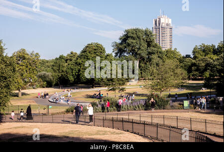 Dianna fuente conmemorativa de Hyde Park, Londres, Gran Bretaña. Foto de stock