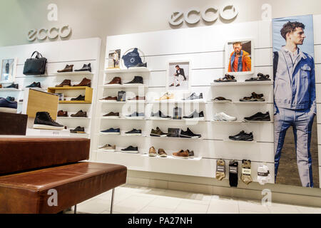 tienda de zapatos ecco