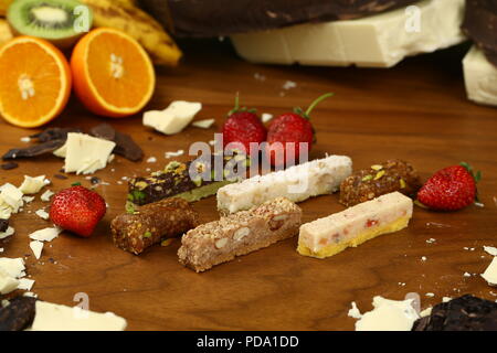 Barras de chocolate, pralines, trufas de diferentes tipos