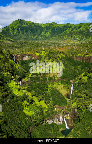 Kahili Falls (antena), Hanapepe Valley, Kauai, Hawaii, EE.UU.