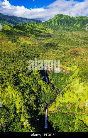 Kahili Falls (antena), Hanapepe Valley, Kauai, Hawaii, EE.UU.