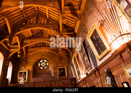 El King's Hall, época victoriana y construido con madera de teca en Bamburgh Castle, Northumberland, Inglaterra, Reino Unido.